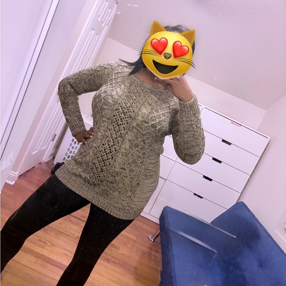 H&M sweater (open to offers) - Picture 1 of 3